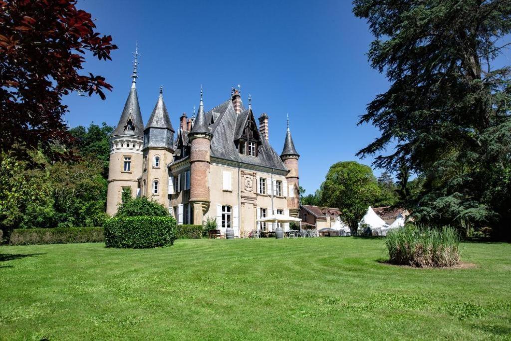 Camping Et Hotel Chateau Du Haget Montesquiou Exterior foto